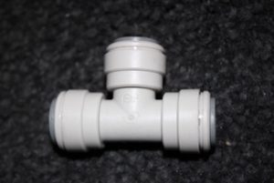 John Guest 3/8" x 3/8" x 3/8" Push-Fit Union Tee – PP0208W